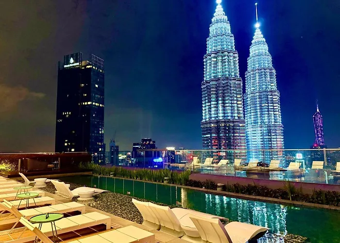 Star Residence Klcc By Sky Pool