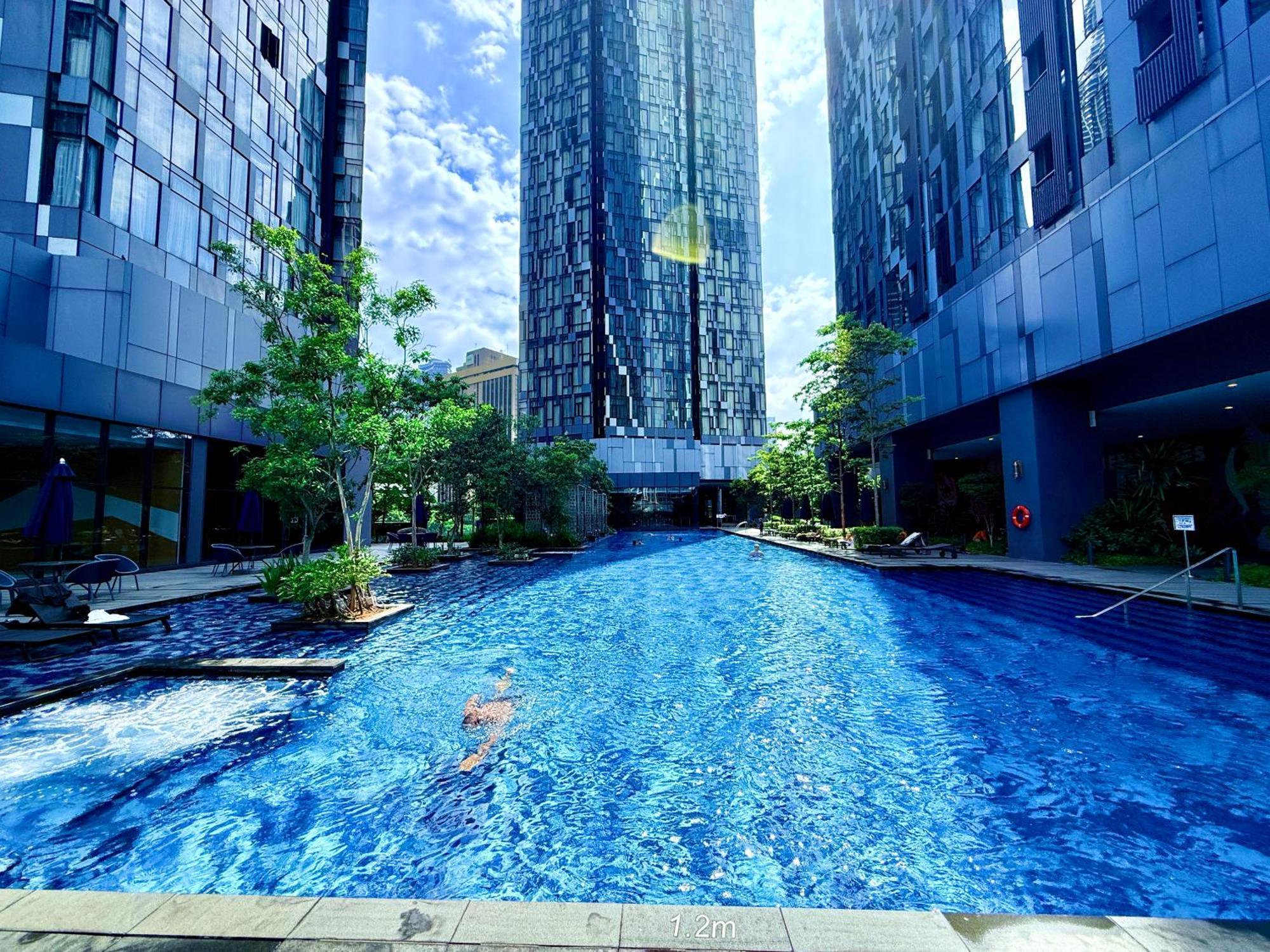 Star Klcc By Sky Pool Kuala Lumpur